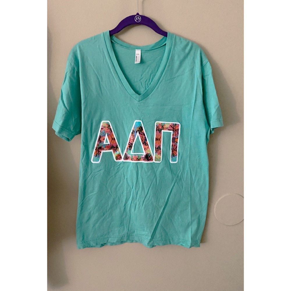 Alpha Delta Pi / ADPi V-Neck w/ Printed Floral Letters - Picture 2 of 5